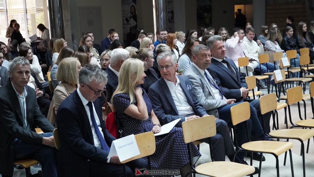Inauguracja roku akademickiego 2025/2026 WSAP [03.10.2025] - zdjęcie #111 - eOstroleka.pl