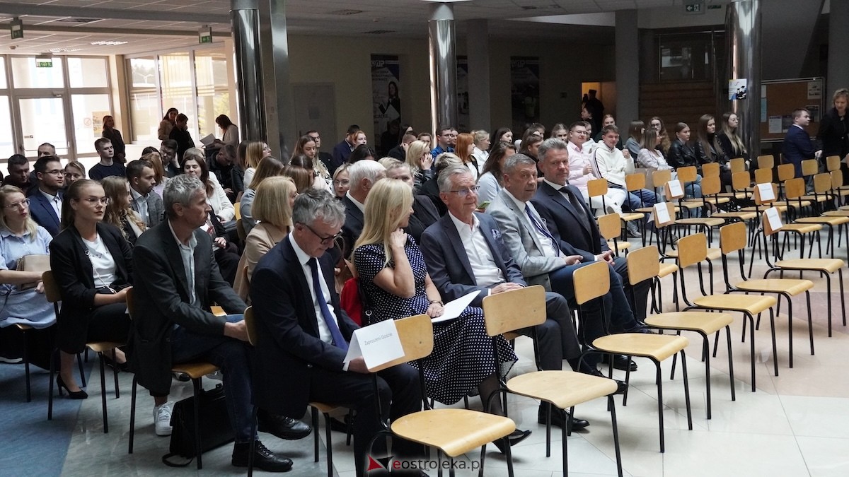 Inauguracja roku akademickiego 2025/2026 WSAP [03.10.2025] - zdjęcie #110 - eOstroleka.pl