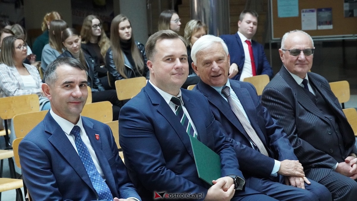 Inauguracja roku akademickiego 2025/2026 WSAP [03.10.2025] - zdjęcie #108 - eOstroleka.pl