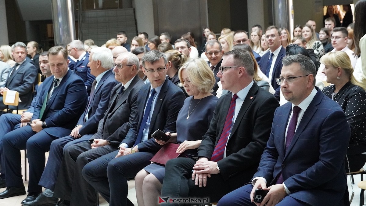 Inauguracja roku akademickiego 2025/2026 WSAP [03.10.2025] - zdjęcie #95 - eOstroleka.pl