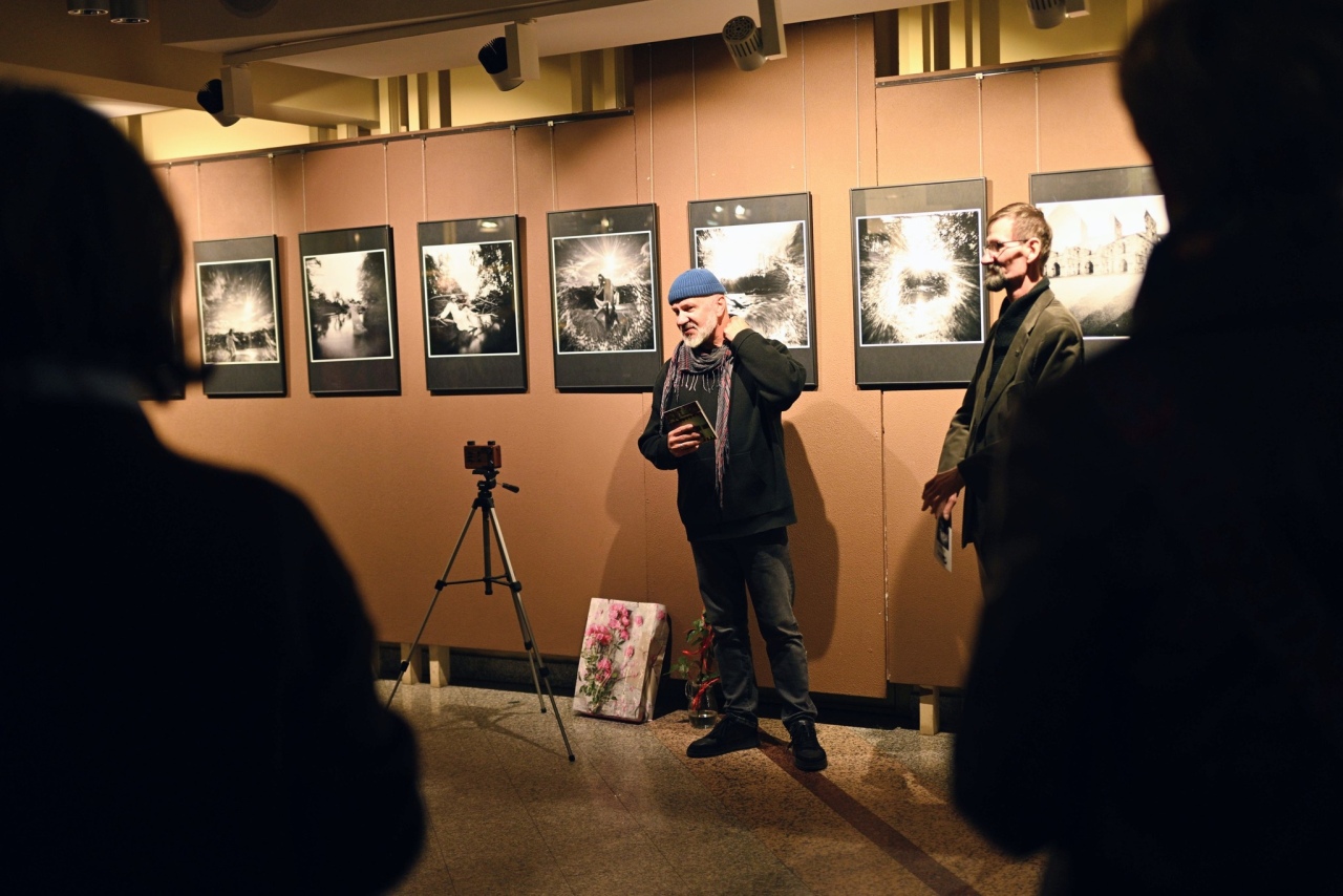 Dwa światy fotografii w Ostrołęckim Centrum Kultury: Wernisaże w ramach XVII Festiwalu OFF [03.10.2025] - zdjęcie #14 - eOstroleka.pl