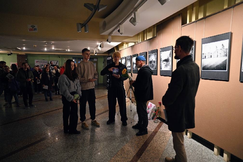 Dwa światy fotografii w Ostrołęckim Centrum Kultury: Wernisaże w ramach XVII Festiwalu OFF [03.10.2025] - zdjęcie #7 - eOstroleka.pl