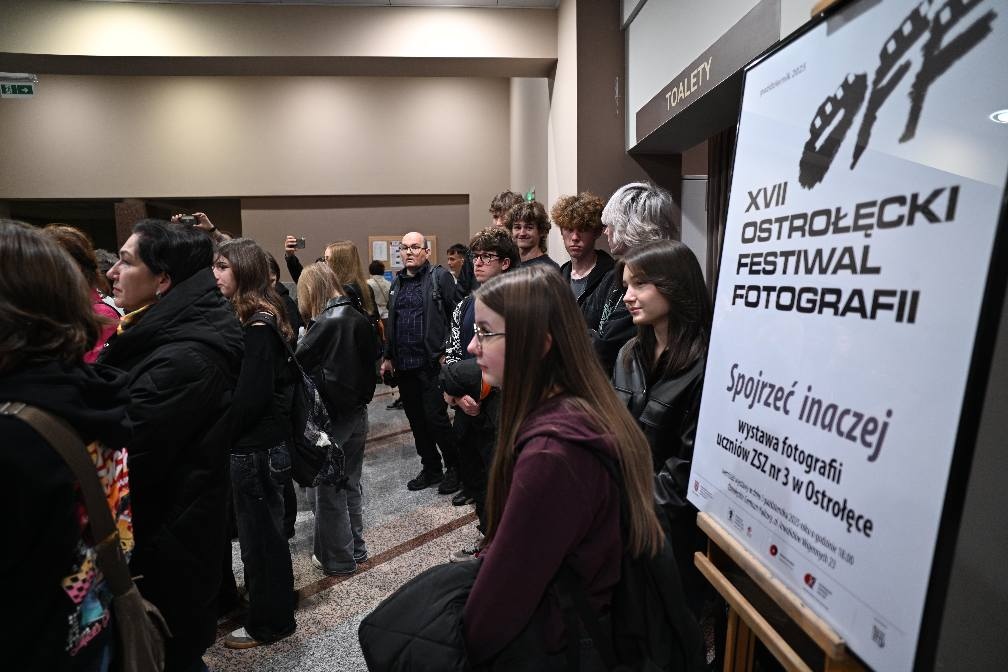 Dwa światy fotografii w Ostrołęckim Centrum Kultury: Wernisaże w ramach XVII Festiwalu OFF [03.10.2025] - zdjęcie #5 - eOstroleka.pl
