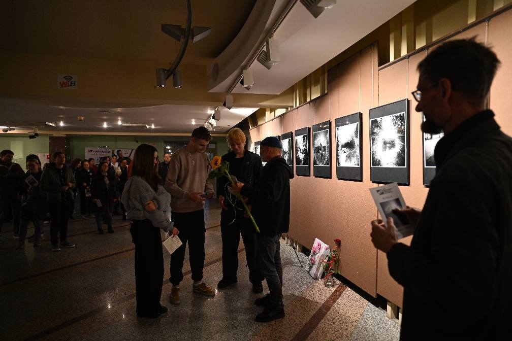 Dwa światy fotografii w Ostrołęckim Centrum Kultury: Wernisaże w ramach XVII Festiwalu OFF [03.10.2025] - zdjęcie #4 - eOstroleka.pl