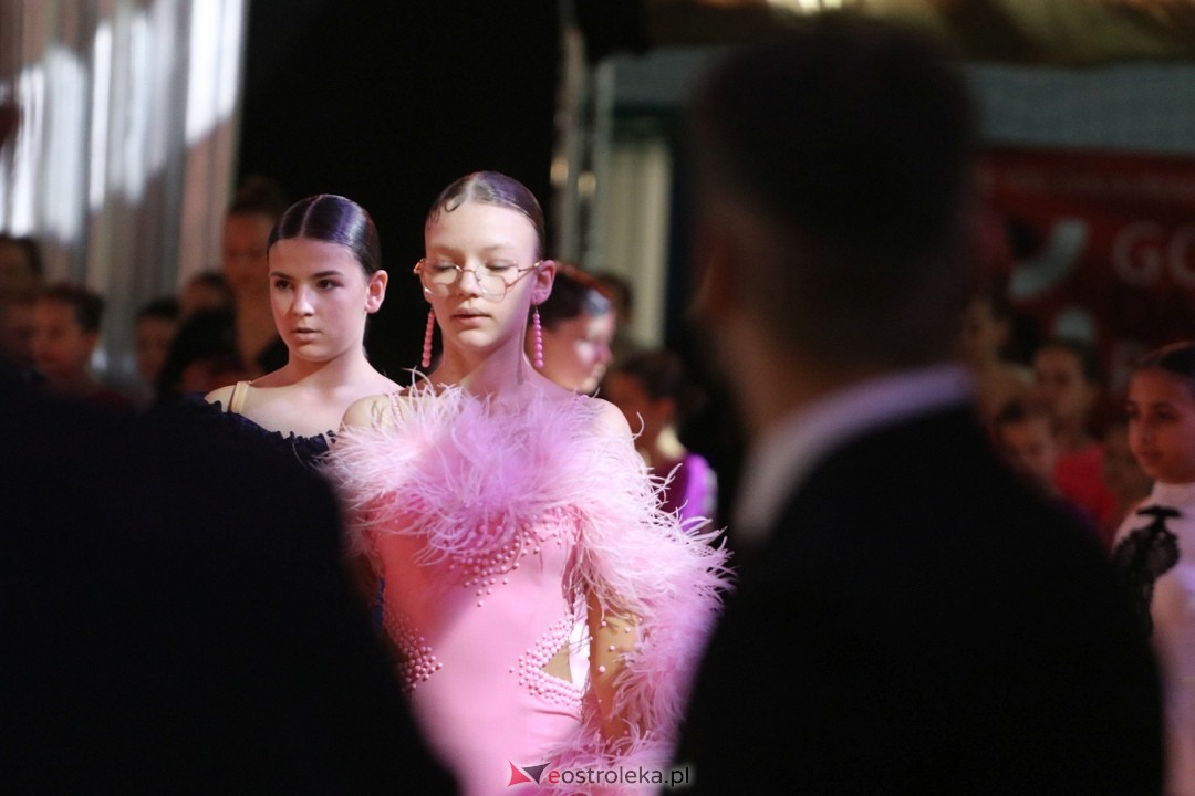 Turniej Tańca Towarzyskiego O Złotą Podwiązkę [4.10.2025] - zdjęcie #47 - eOstroleka.pl