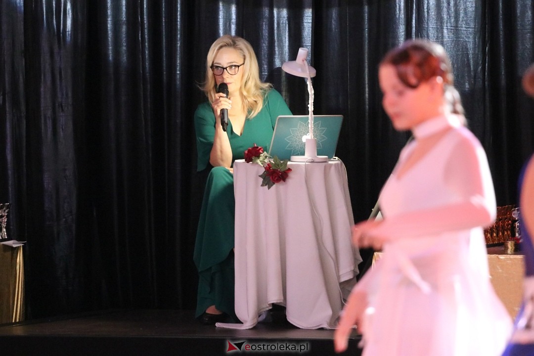 Turniej Tańca Towarzyskiego O Złotą Podwiązkę [4.10.2025] - zdjęcie #35 - eOstroleka.pl