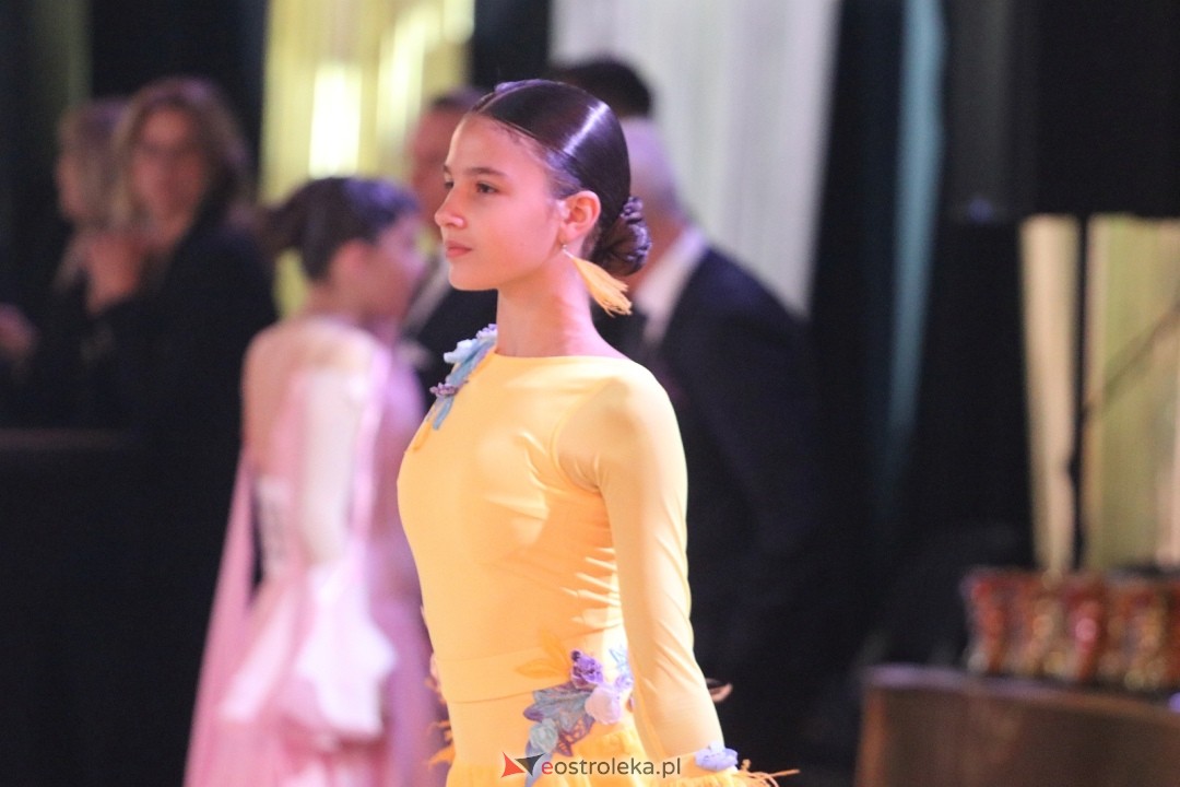 Turniej Tańca Towarzyskiego O Złotą Podwiązkę [4.10.2025] - zdjęcie #18 - eOstroleka.pl