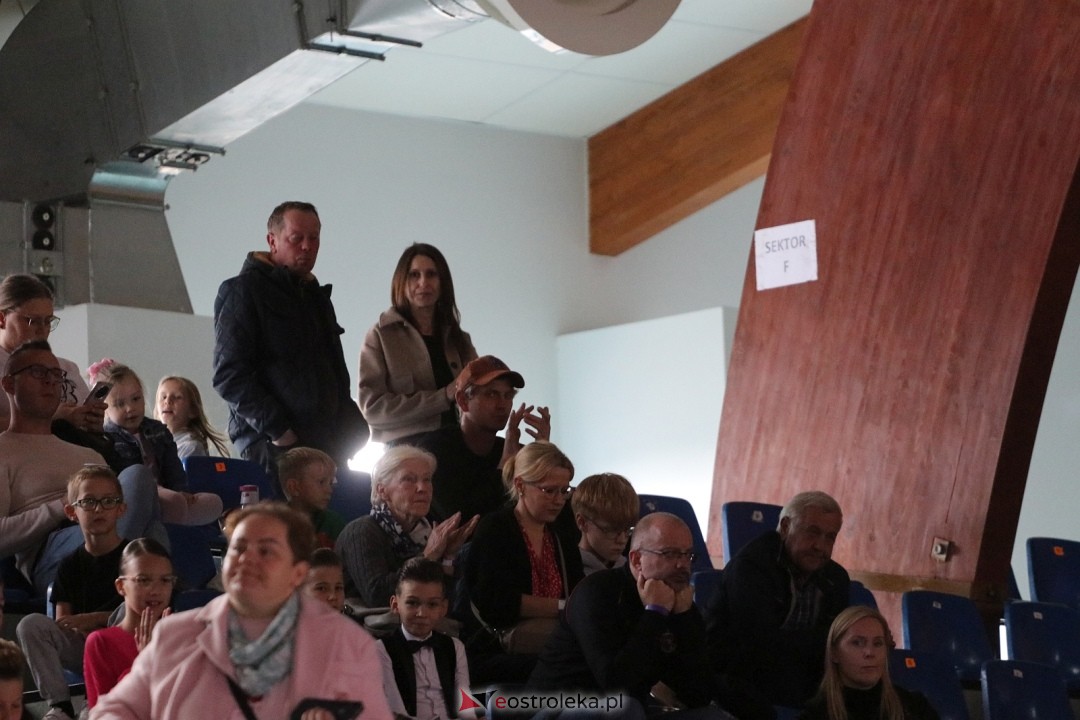 Turniej Tańca Towarzyskiego O Złotą Podwiązkę [4.10.2025] - zdjęcie #3 - eOstroleka.pl