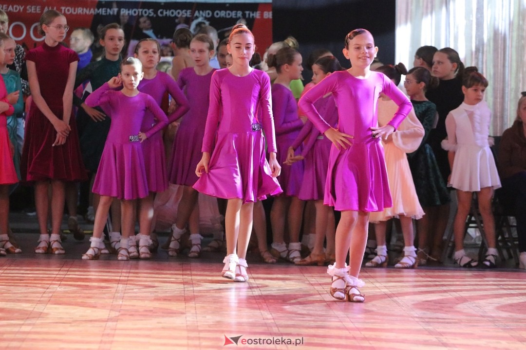 Turniej Tańca Towarzyskiego O Złotą Podwiązkę [4.10.2025] - zdjęcie #89 - eOstroleka.pl