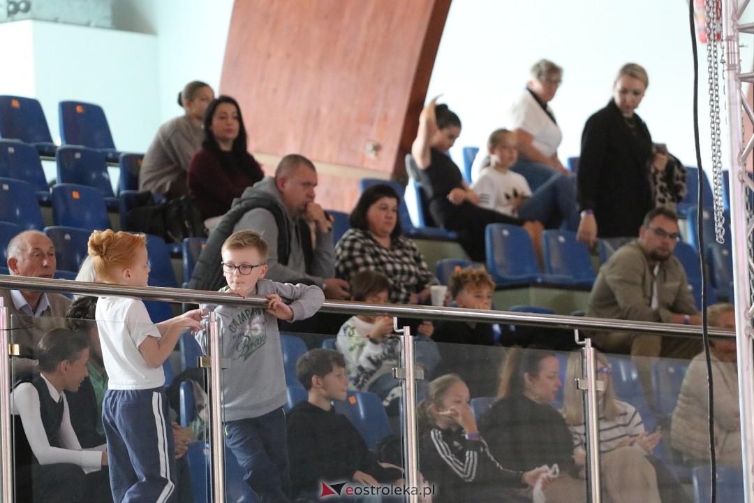 Turniej Tańca Towarzyskiego O Złotą Podwiązkę [4.10.2025] - zdjęcie #83 - eOstroleka.pl