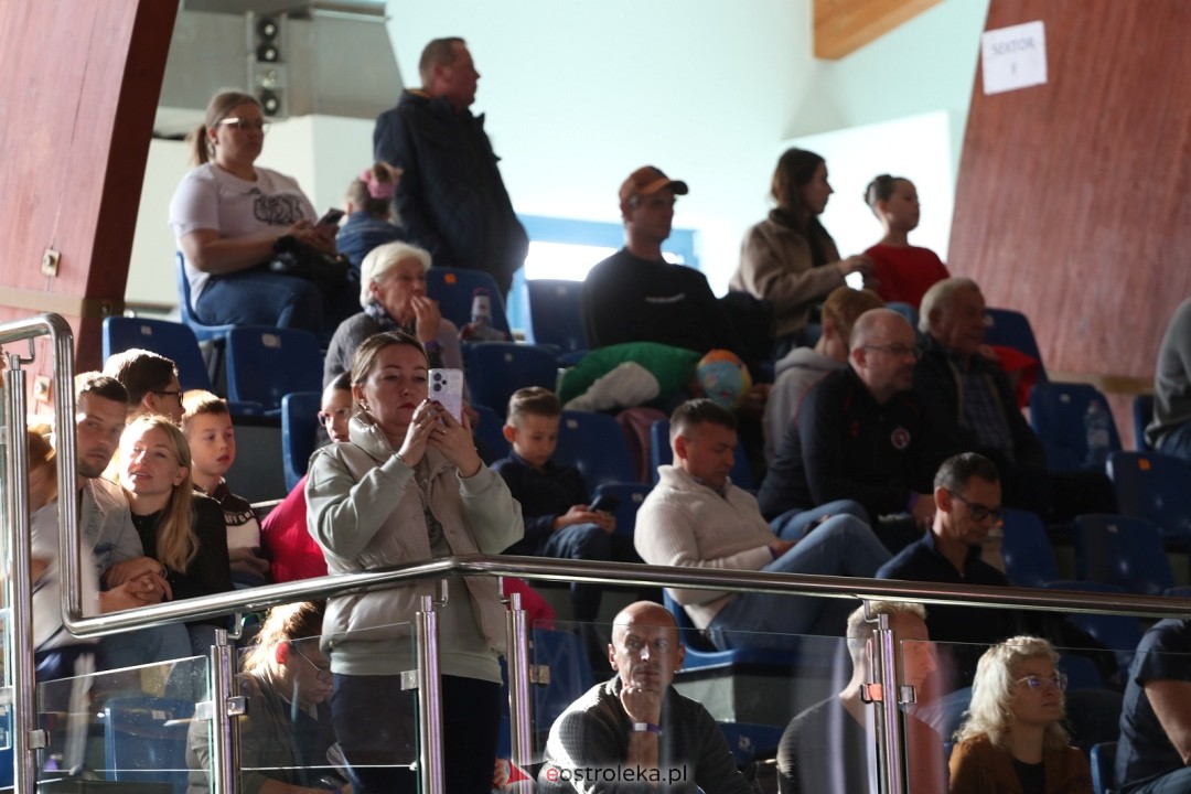 Turniej Tańca Towarzyskiego O Złotą Podwiązkę [4.10.2025] - zdjęcie #81 - eOstroleka.pl