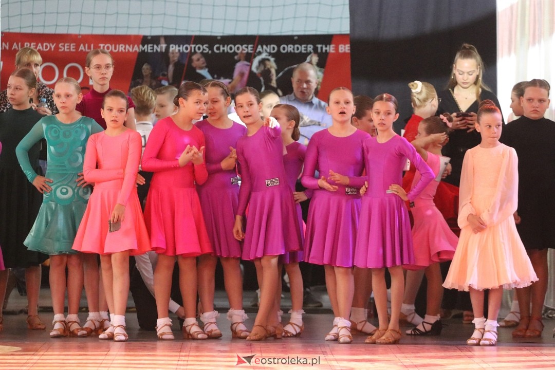 Turniej Tańca Towarzyskiego O Złotą Podwiązkę [4.10.2025] - zdjęcie #76 - eOstroleka.pl