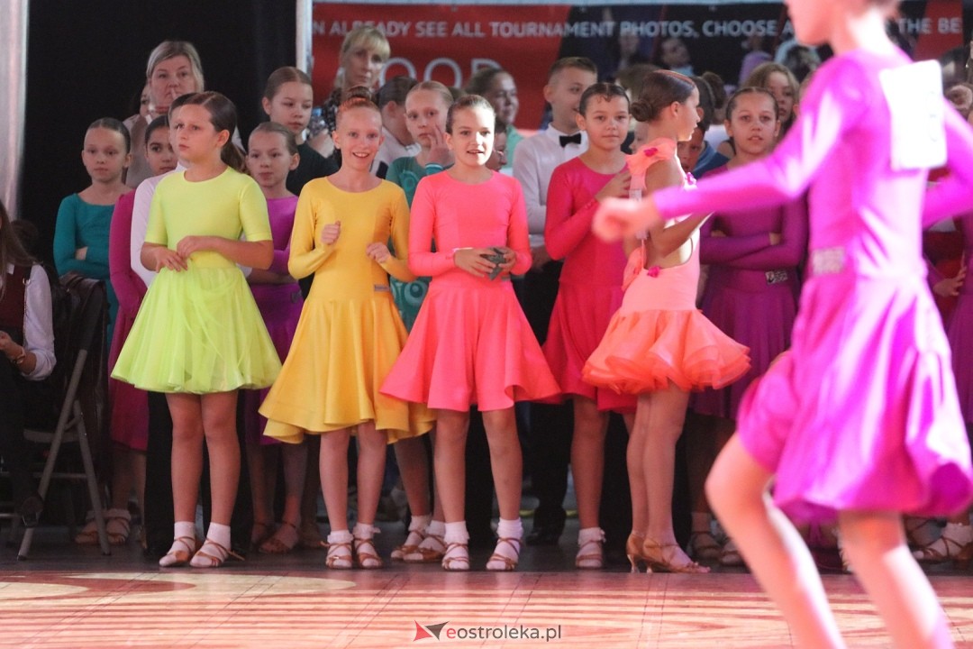 Turniej Tańca Towarzyskiego O Złotą Podwiązkę [4.10.2025] - zdjęcie #68 - eOstroleka.pl