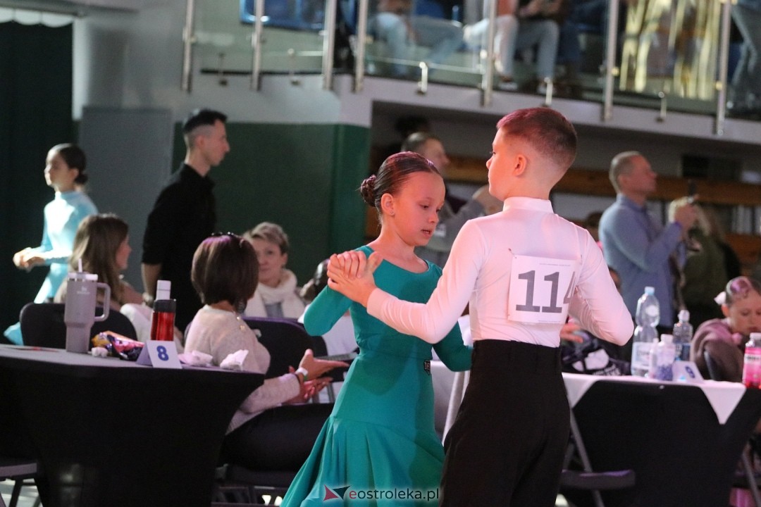 Turniej Tańca Towarzyskiego O Złotą Podwiązkę [4.10.2025] - zdjęcie #58 - eOstroleka.pl