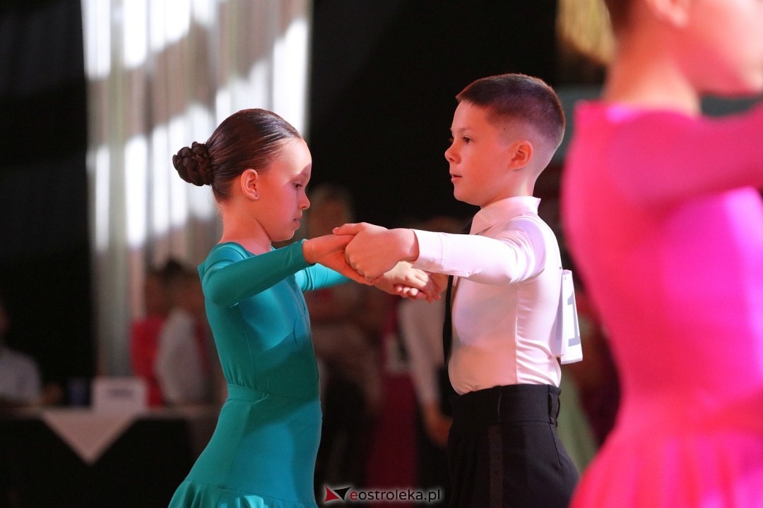 Turniej Tańca Towarzyskiego O Złotą Podwiązkę [4.10.2025] - zdjęcie #55 - eOstroleka.pl