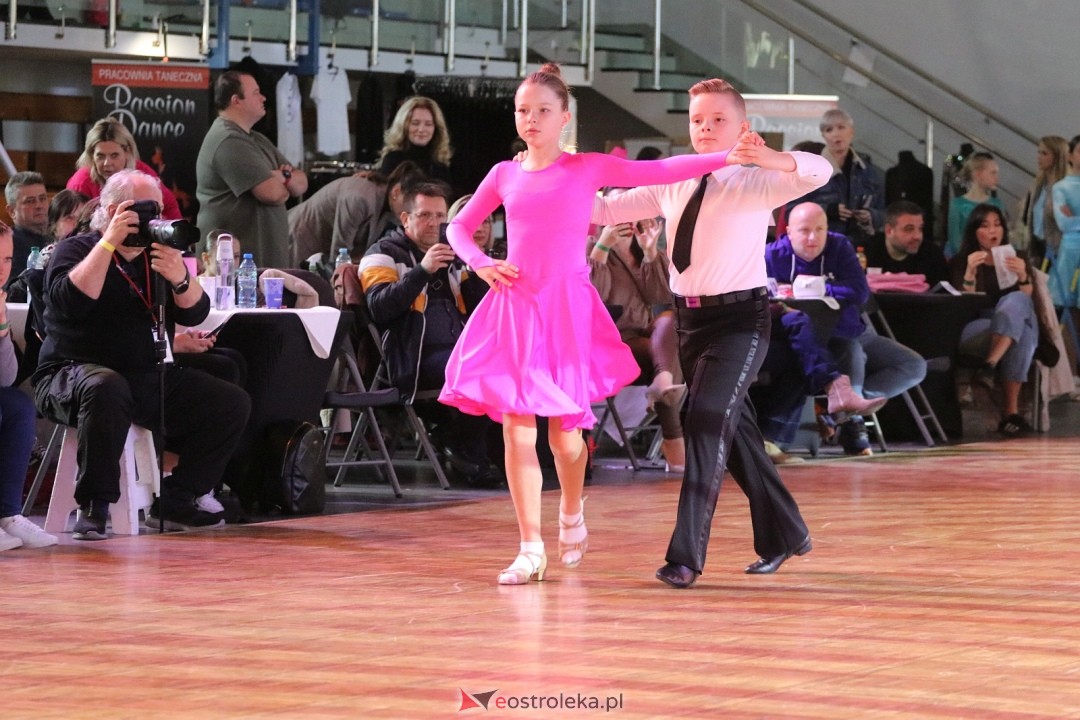 Turniej Tańca Towarzyskiego O Złotą Podwiązkę [4.10.2025] - zdjęcie #53 - eOstroleka.pl