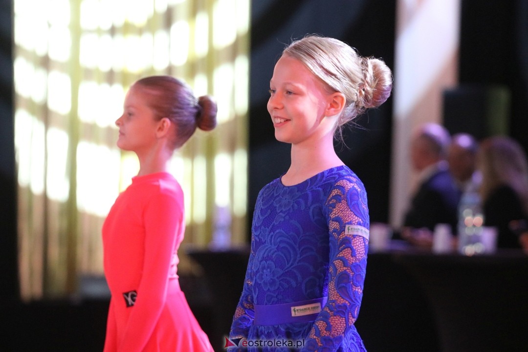 Turniej Tańca Towarzyskiego O Złotą Podwiązkę [4.10.2025] - zdjęcie #123 - eOstroleka.pl