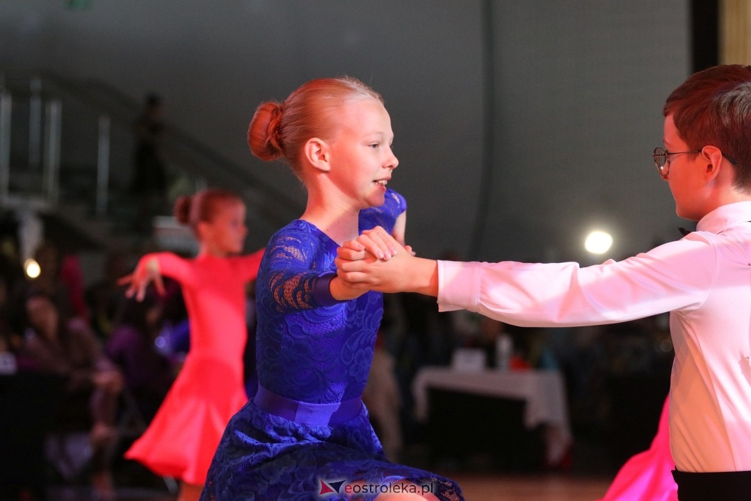 Turniej Tańca Towarzyskiego O Złotą Podwiązkę [4.10.2025] - zdjęcie #119 - eOstroleka.pl