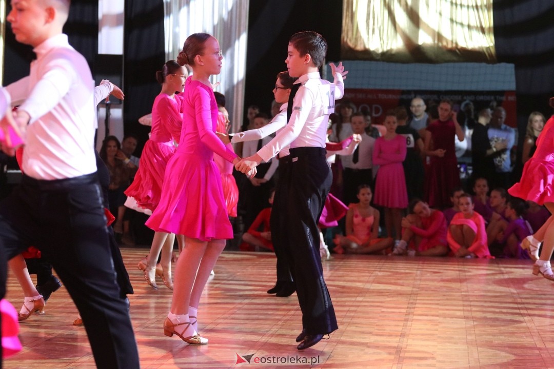 Turniej Tańca Towarzyskiego O Złotą Podwiązkę [4.10.2025] - zdjęcie #118 - eOstroleka.pl