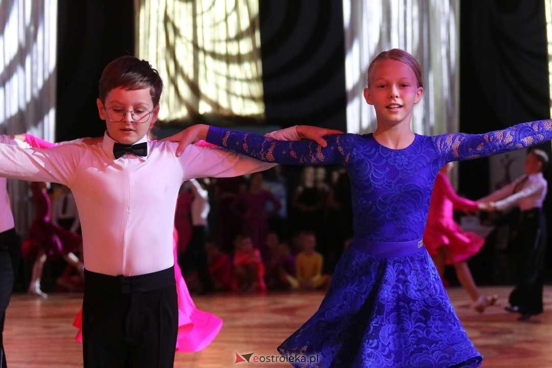 Turniej Tańca Towarzyskiego O Złotą Podwiązkę [4.10.2025] - zdjęcie #113 - eOstroleka.pl