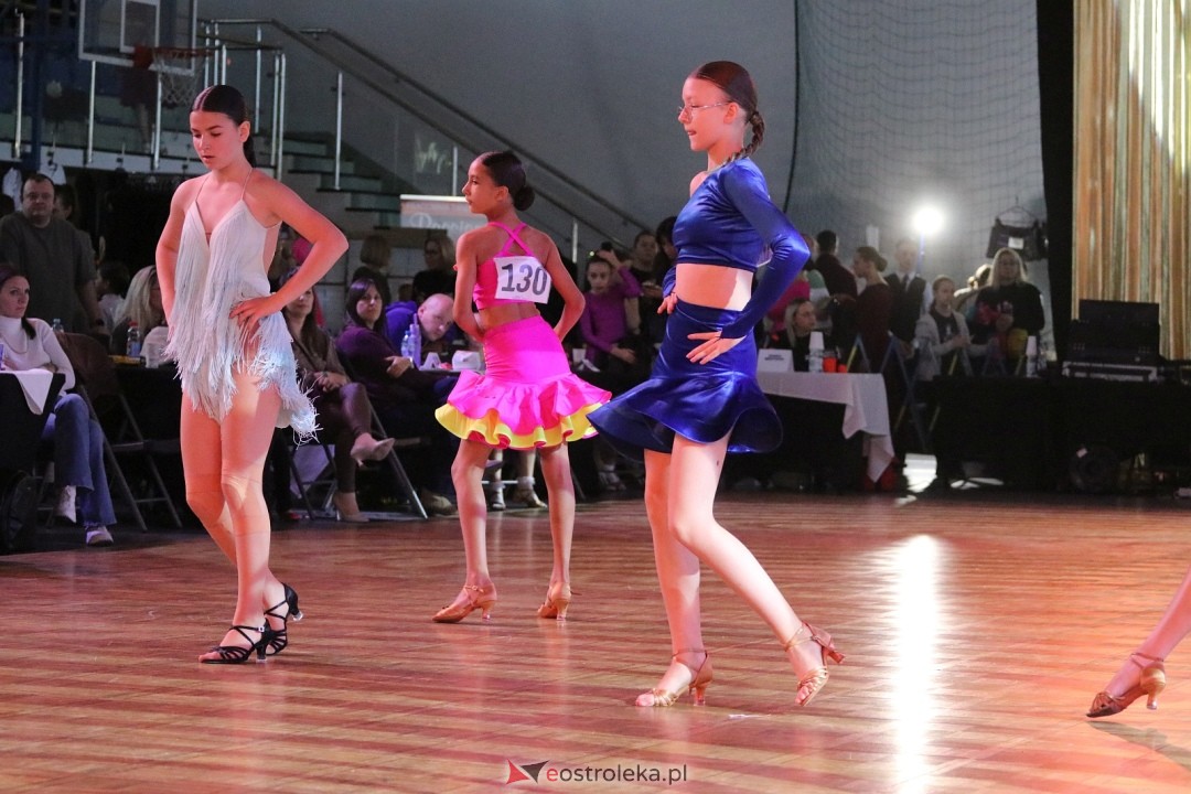 Turniej Tańca Towarzyskiego O Złotą Podwiązkę [4.10.2025] - zdjęcie #96 - eOstroleka.pl