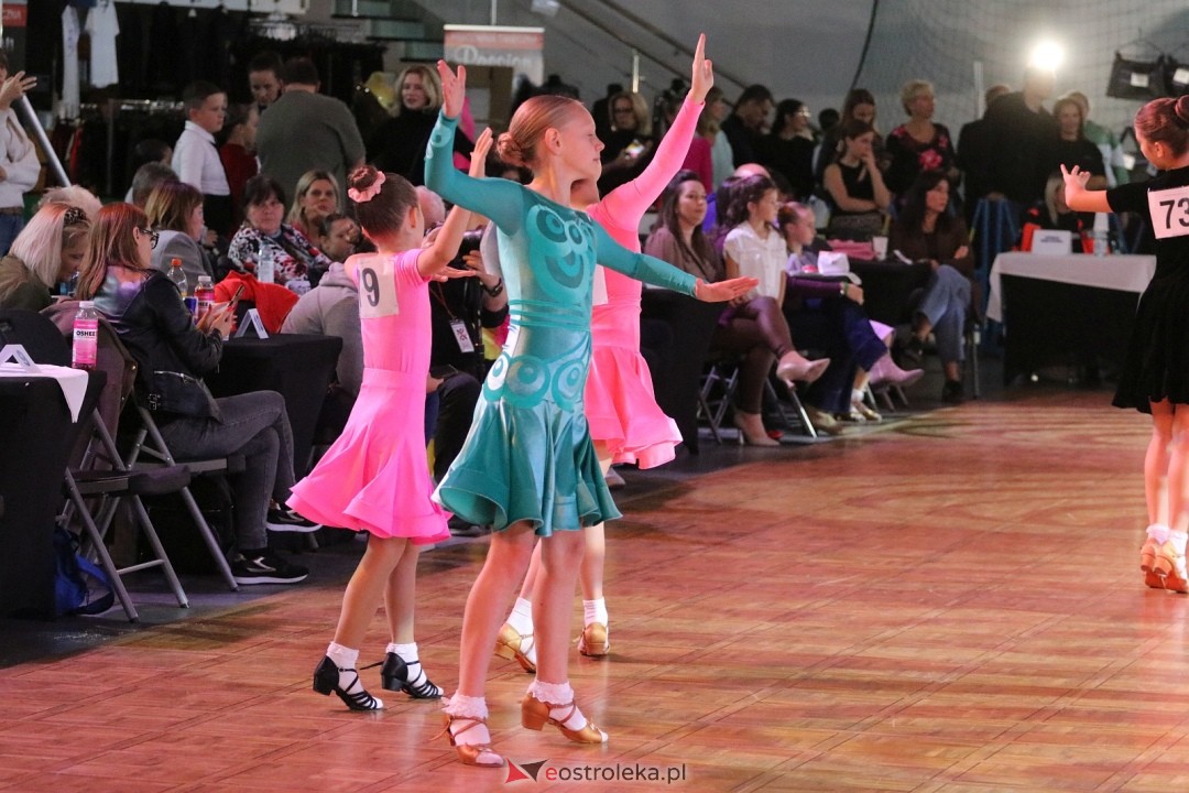Turniej Tańca Towarzyskiego O Złotą Podwiązkę [4.10.2025] - zdjęcie #158 - eOstroleka.pl