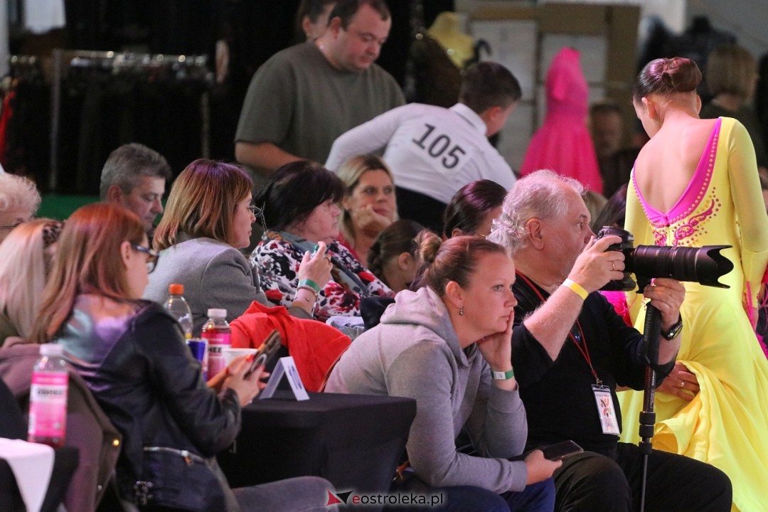 Turniej Tańca Towarzyskiego O Złotą Podwiązkę [4.10.2025] - zdjęcie #157 - eOstroleka.pl