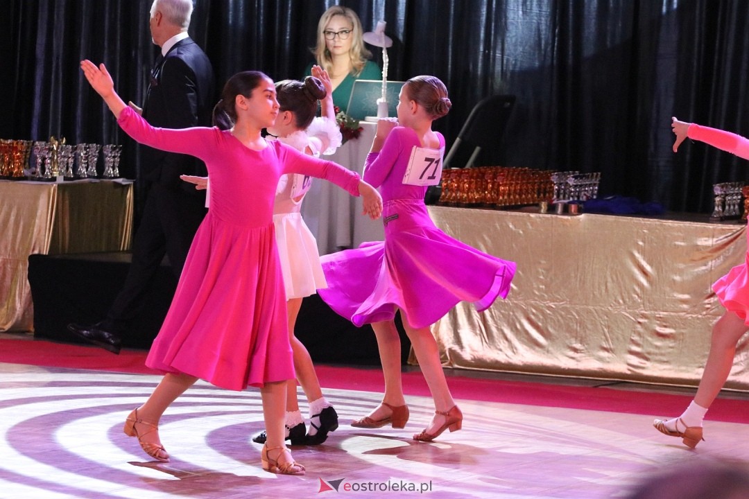 Turniej Tańca Towarzyskiego O Złotą Podwiązkę [4.10.2025] - zdjęcie #155 - eOstroleka.pl