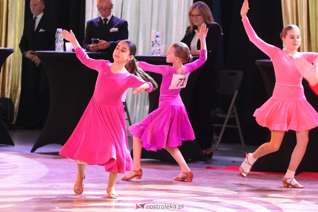 Turniej Tańca Towarzyskiego O Złotą Podwiązkę [4.10.2025] - zdjęcie #153 - eOstroleka.pl