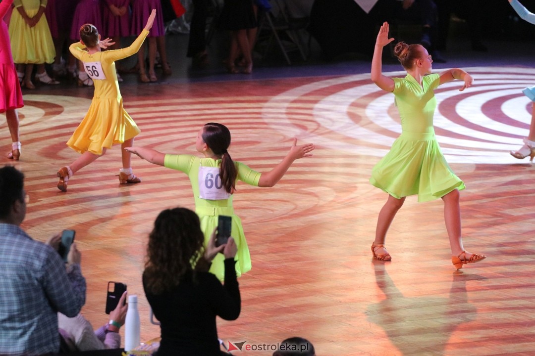 Turniej Tańca Towarzyskiego O Złotą Podwiązkę [4.10.2025] - zdjęcie #148 - eOstroleka.pl