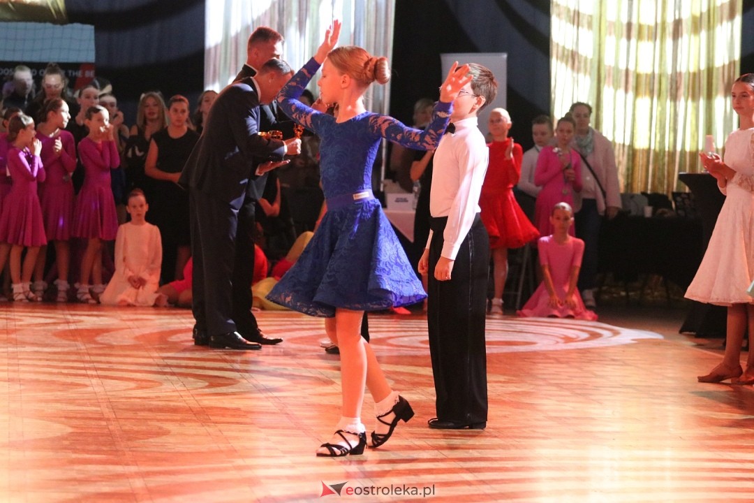 Turniej Tańca Towarzyskiego O Złotą Podwiązkę [4.10.2025] - zdjęcie #130 - eOstroleka.pl