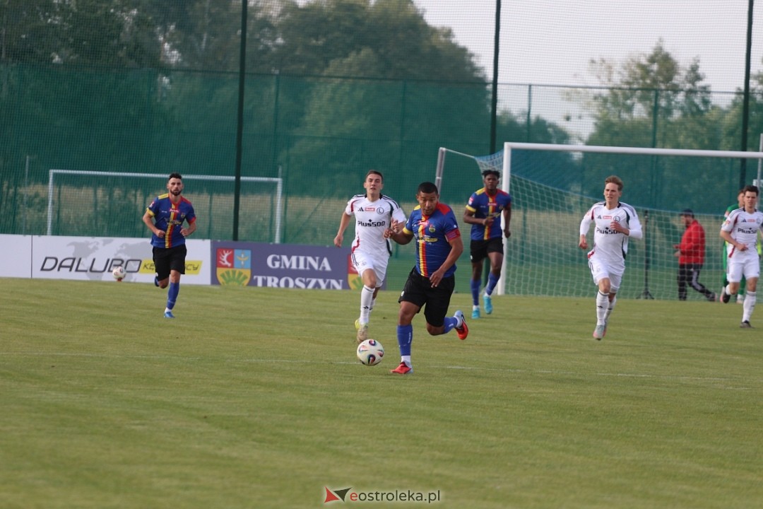 KS CK Troszyn - Legia II Warszawa [4.10.2025] - zdjęcie #27 - eOstroleka.pl