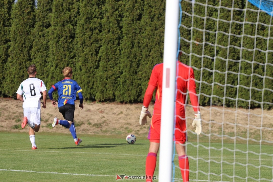 KS CK Troszyn - Legia II Warszawa [4.10.2025] - zdjęcie #22 - eOstroleka.pl