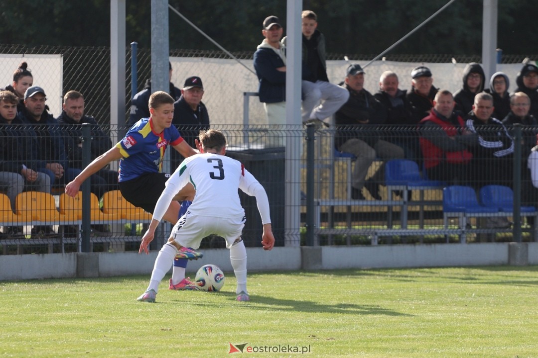 KS CK Troszyn - Legia II Warszawa [4.10.2025] - zdjęcie #15 - eOstroleka.pl