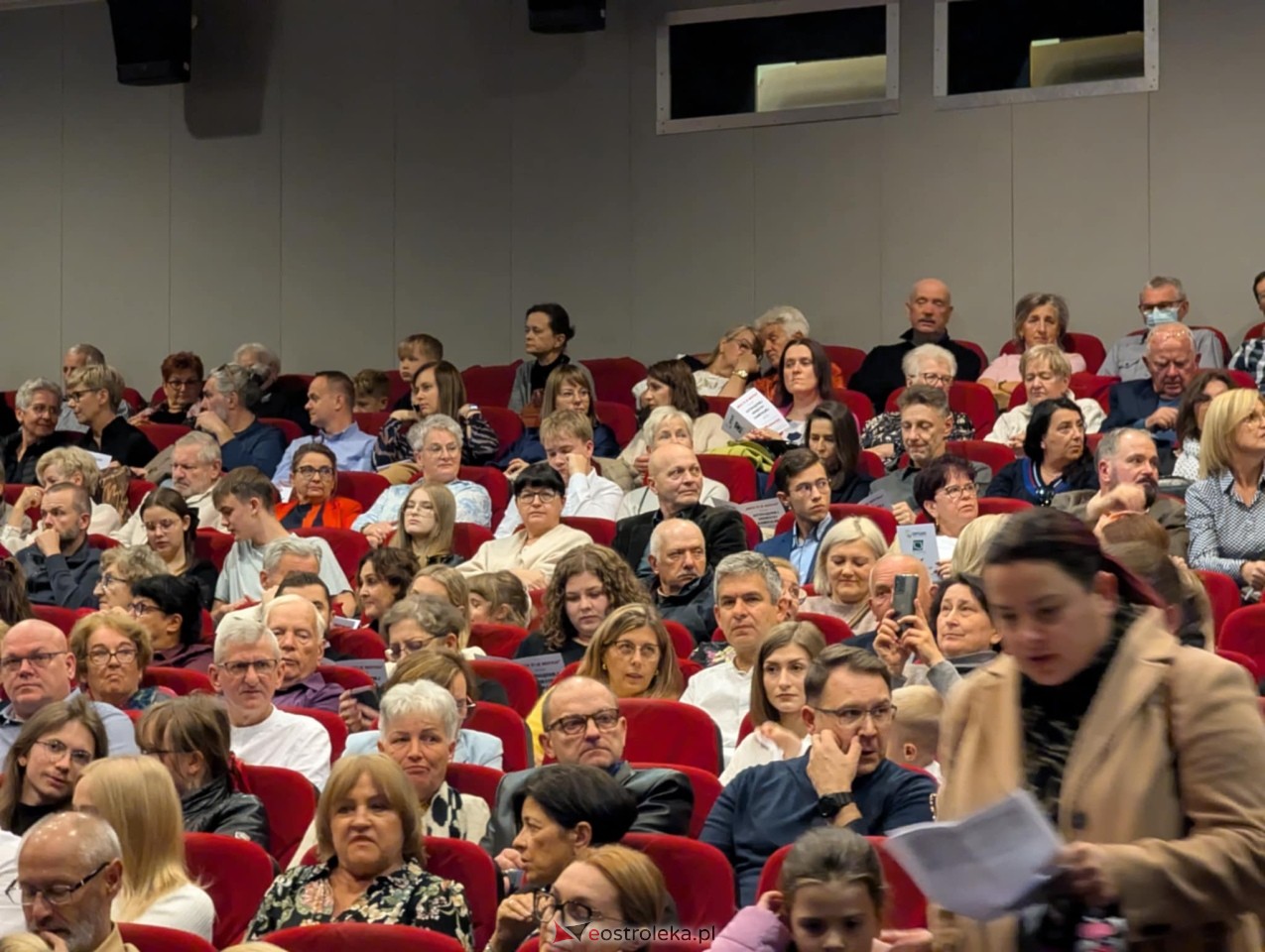 Koncert Ostrołęckiej Orkiestry Kameralnej [4.10.2025] - zdjęcie #34 - eOstroleka.pl
