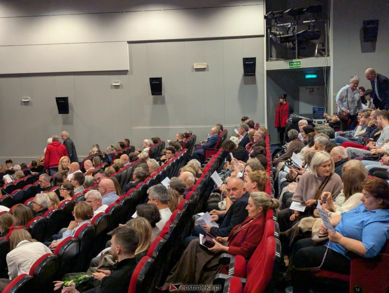 Koncert Ostrołęckiej Orkiestry Kameralnej [4.10.2025] - zdjęcie #28 - eOstroleka.pl