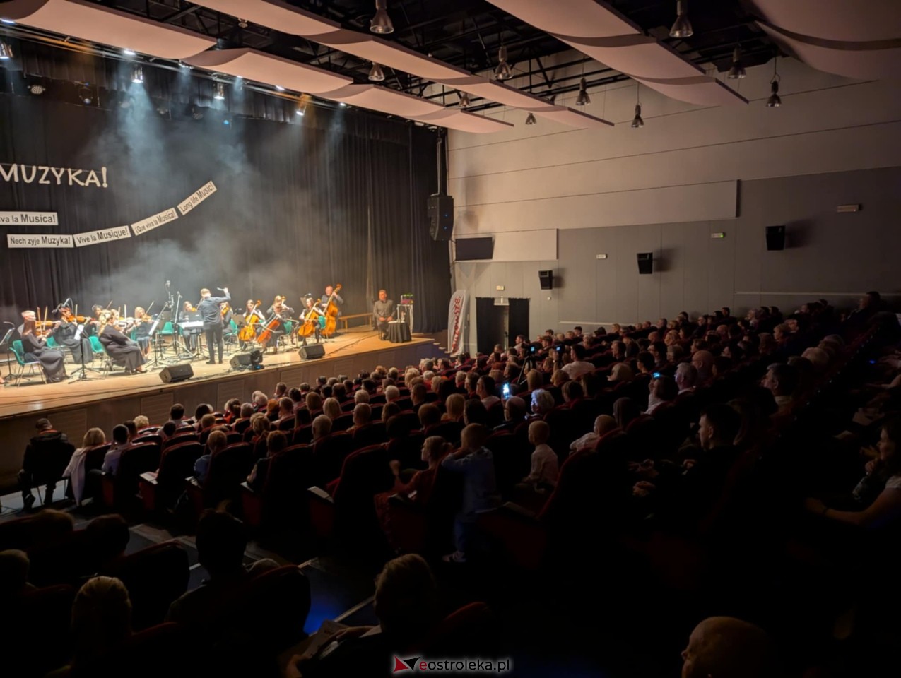 Koncert Ostrołęckiej Orkiestry Kameralnej [4.10.2025] - zdjęcie #27 - eOstroleka.pl