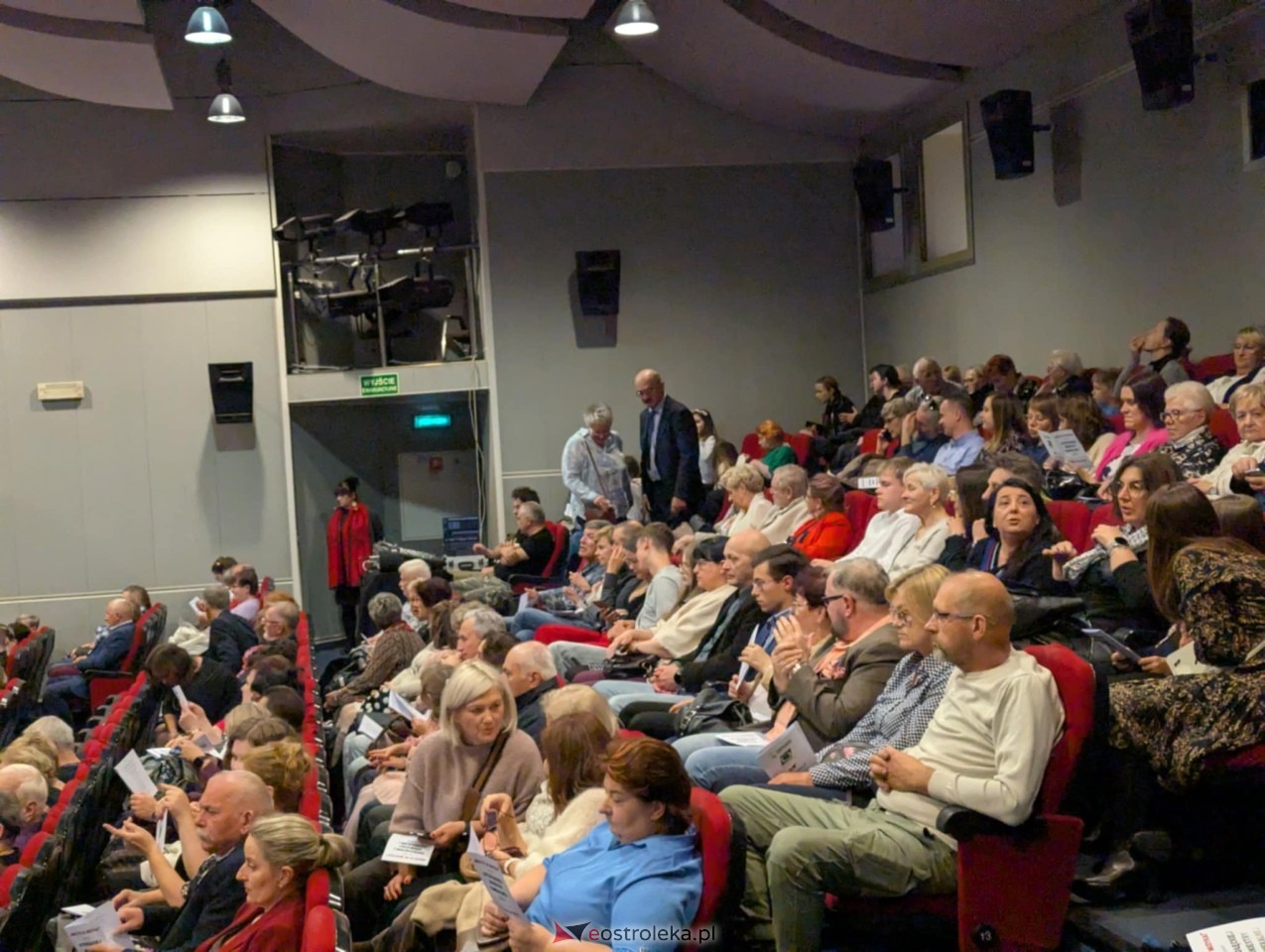 Koncert Ostrołęckiej Orkiestry Kameralnej [4.10.2025] - zdjęcie #23 - eOstroleka.pl