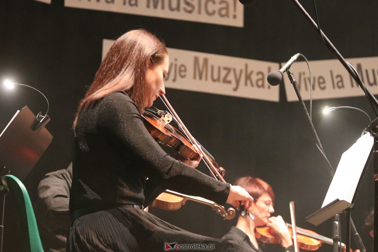 Koncert Ostrołęckiej Orkiestry Kameralnej [4.10.2025] - zdjęcie #18 - eOstroleka.pl