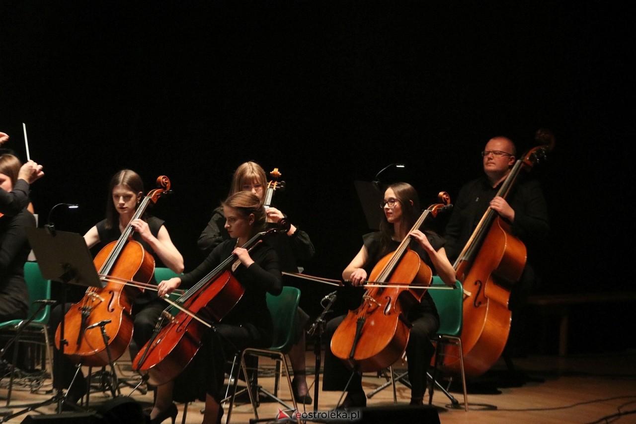 Koncert Ostrołęckiej Orkiestry Kameralnej [4.10.2025] - zdjęcie #7 - eOstroleka.pl