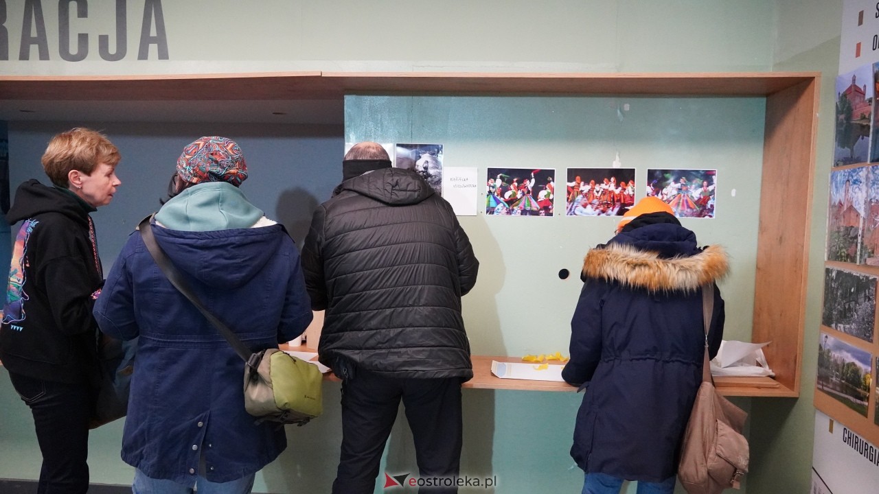 XVII edycja Festiwalu OFF. Galeria Bezdomna [05.10.2025] - zdjęcie #79 - eOstroleka.pl