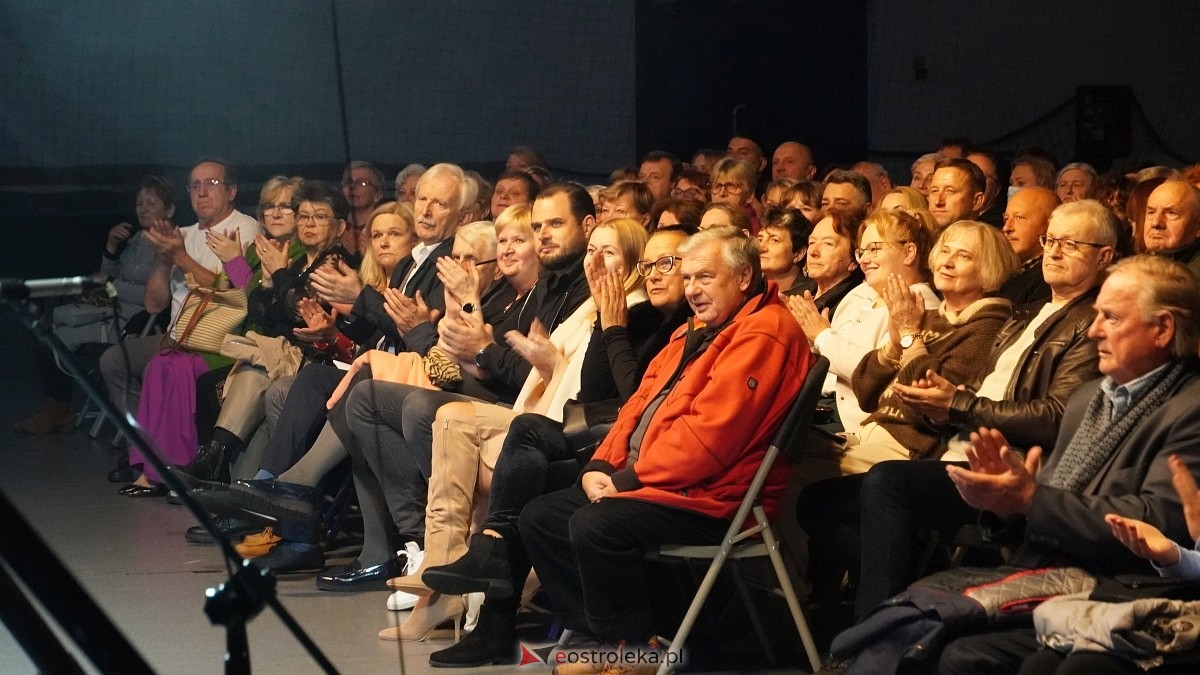 Koncert Pod Dachami Paryża [5.10.2025] - zdjęcie #112 - eOstroleka.pl