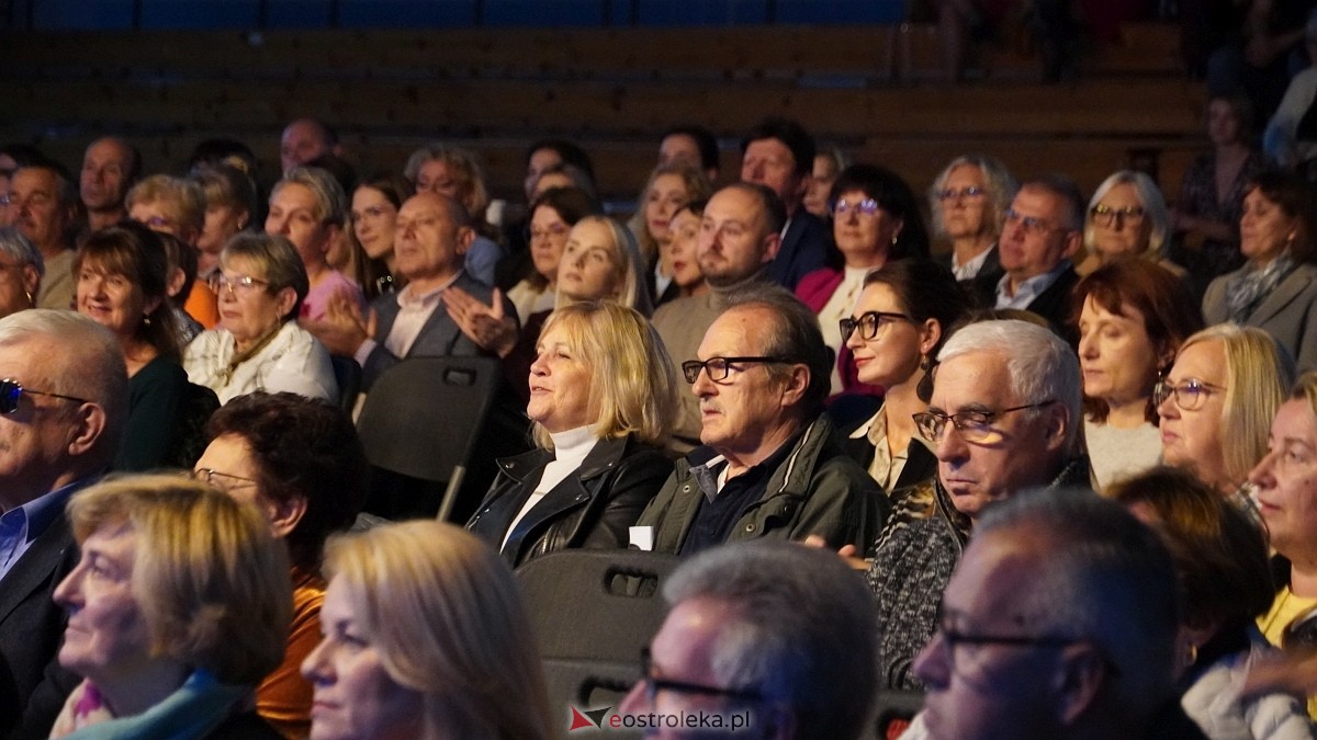 Koncert Pod Dachami Paryża [5.10.2025] - zdjęcie #108 - eOstroleka.pl