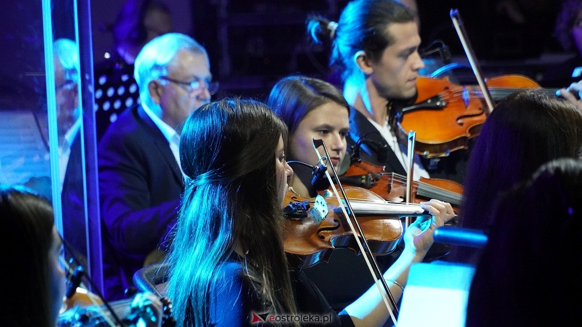 Koncert Pod Dachami Paryża [5.10.2025] - zdjęcie #75 - eOstroleka.pl