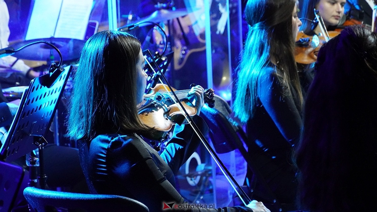 Koncert Pod Dachami Paryża [5.10.2025] - zdjęcie #74 - eOstroleka.pl