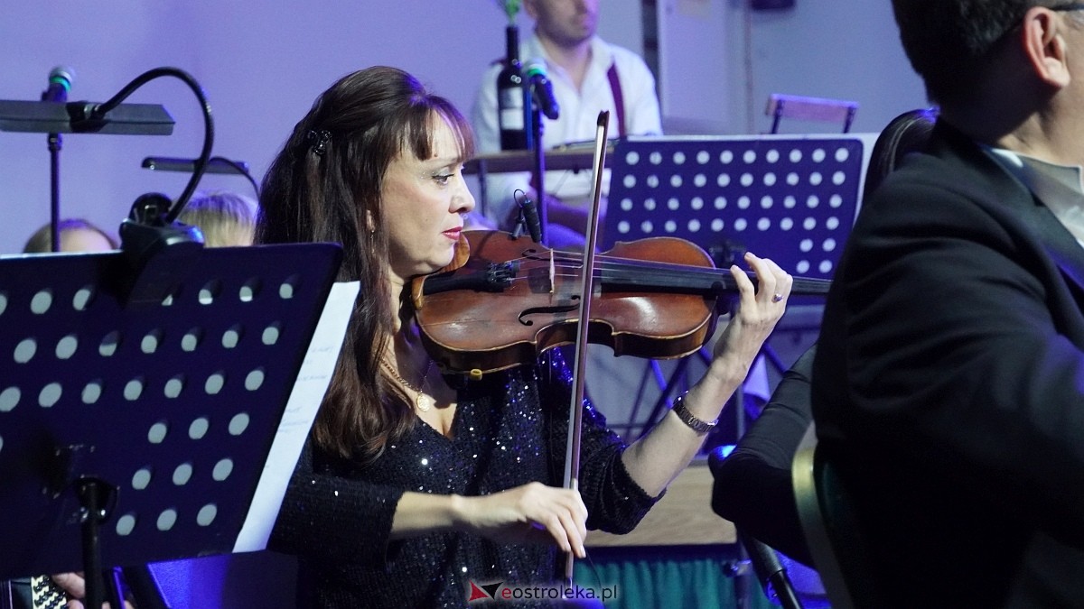 Koncert Pod Dachami Paryża [5.10.2025] - zdjęcie #61 - eOstroleka.pl