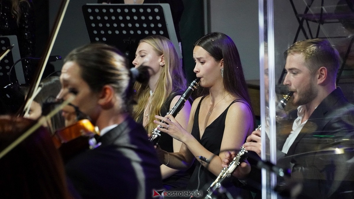 Koncert Pod Dachami Paryża [5.10.2025] - zdjęcie #22 - eOstroleka.pl