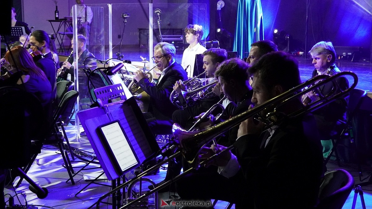 Koncert Pod Dachami Paryża [5.10.2025] - zdjęcie #21 - eOstroleka.pl