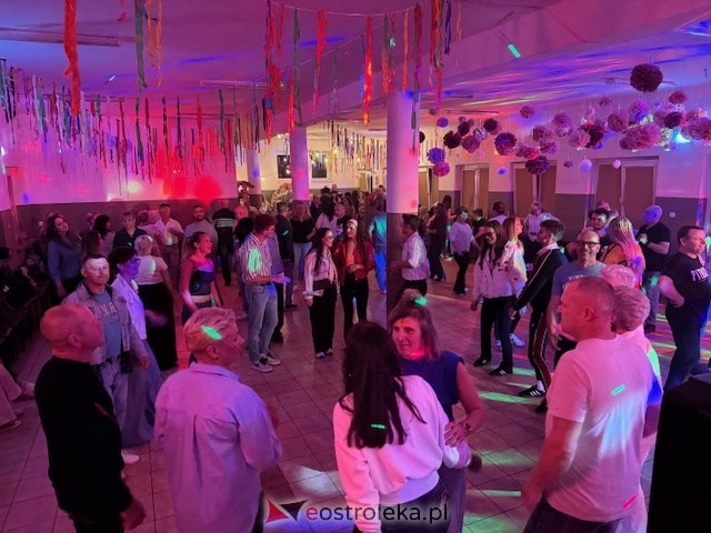 Potańcówka w Łęgu Przedmiejskim [04.10.2025] - zdjęcie #10 - eOstroleka.pl