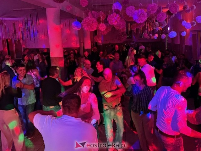Potańcówka w Łęgu Przedmiejskim [04.10.2025] - zdjęcie #2 - eOstroleka.pl
